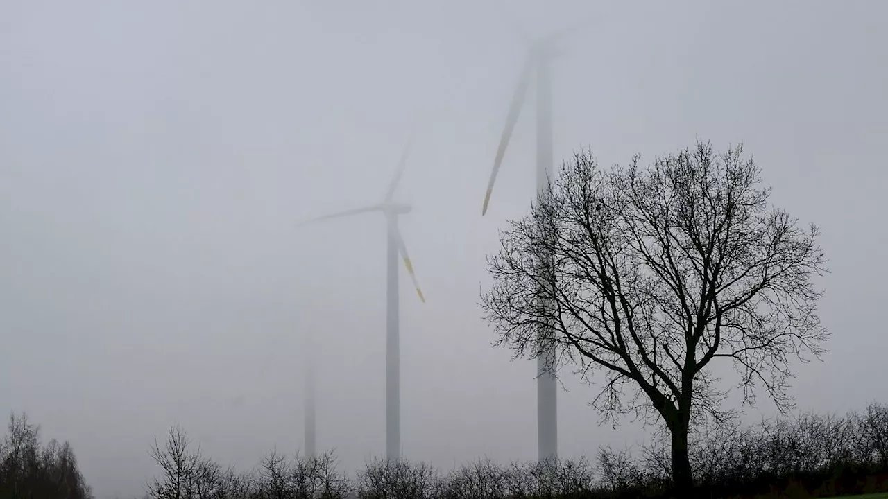 Frost vor Jahreswechsel, Silvester mild - Sturm und Regen zum Jahresanfang