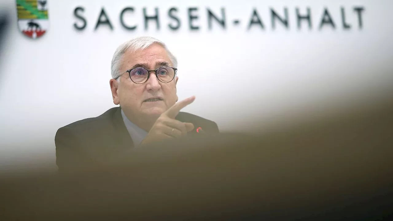 Sachsen-Anhalt plant Personalstopp