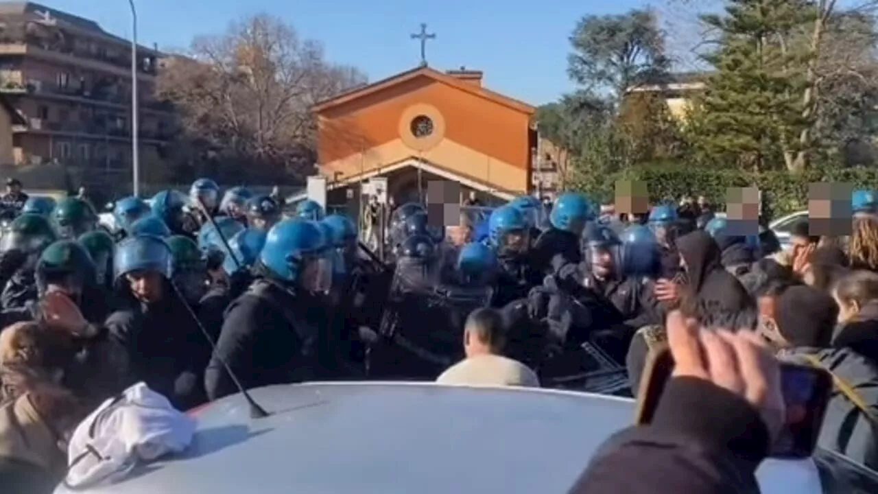 Scontri al Forte Portuense durante lo sgombero