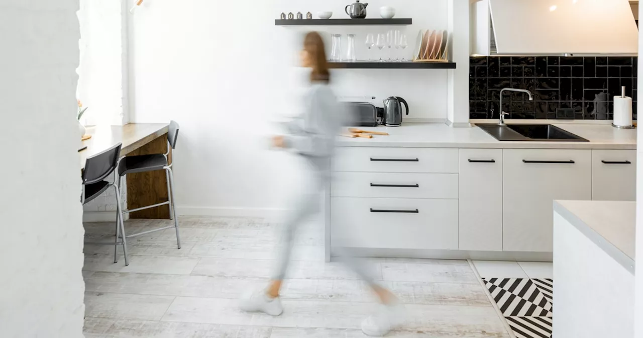 13-Minute Indoor Walking Plan for a Healthier New Year