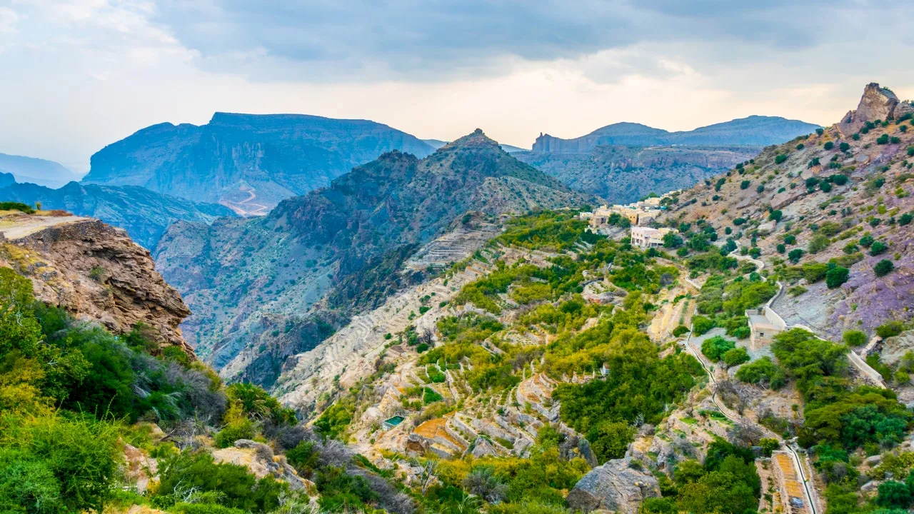 Un rifugio tra le montagne dell'Oman: Hanging Terraces