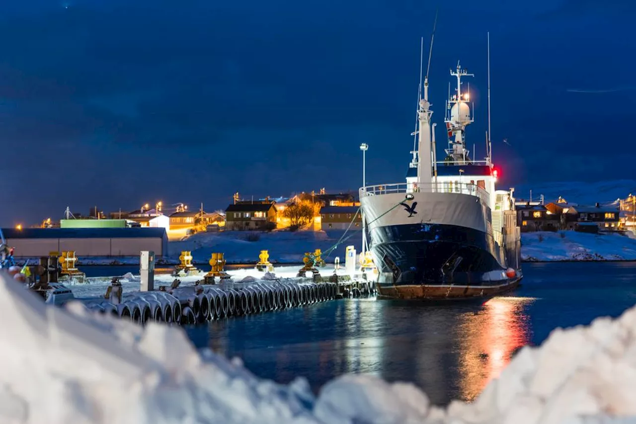 Russisk fiskefartøy stoppet i Båtsfjord