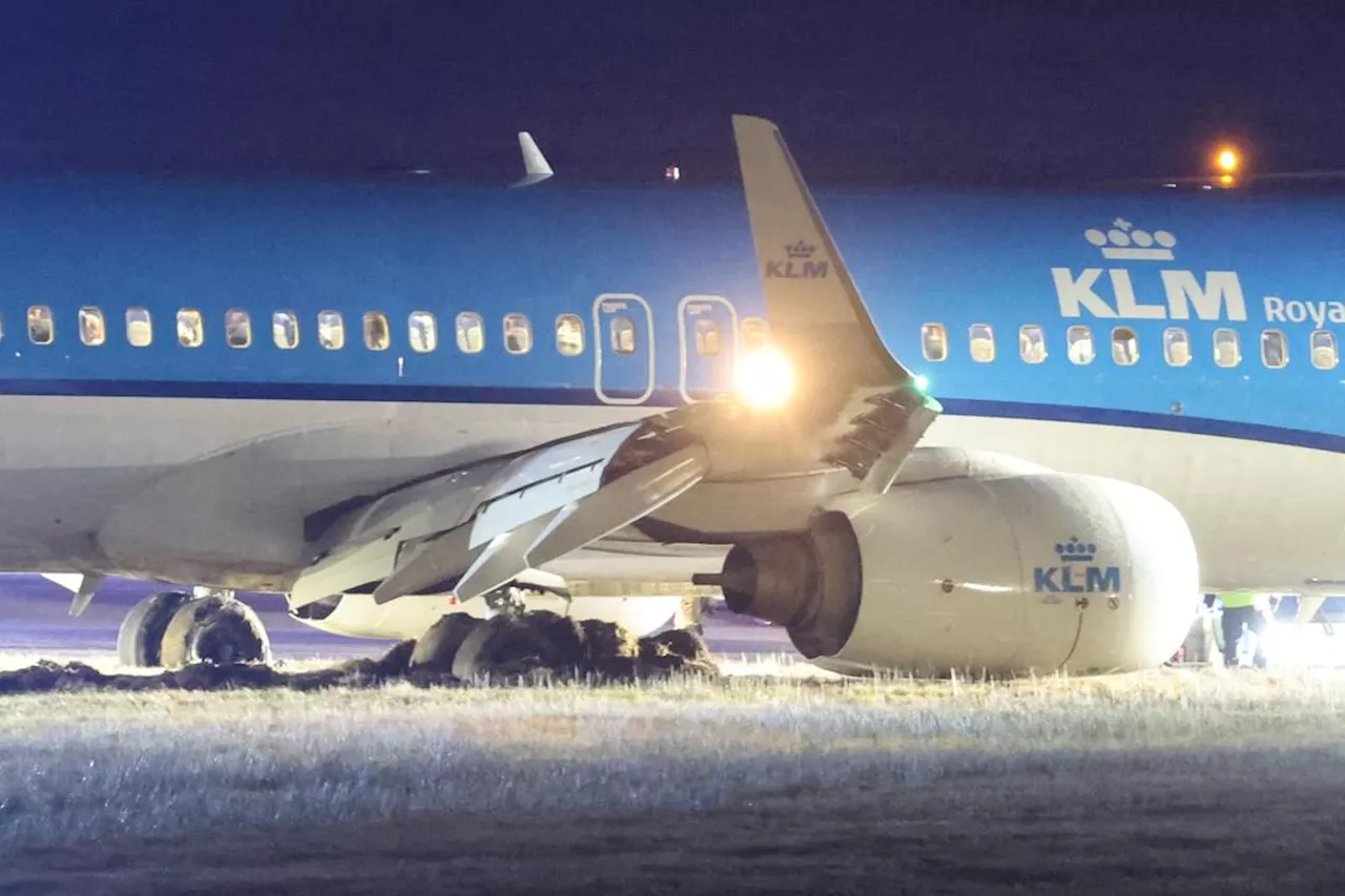 Fant deler fra KLM-fly som nødlandet på Torp på rullebanen på Gardermoen