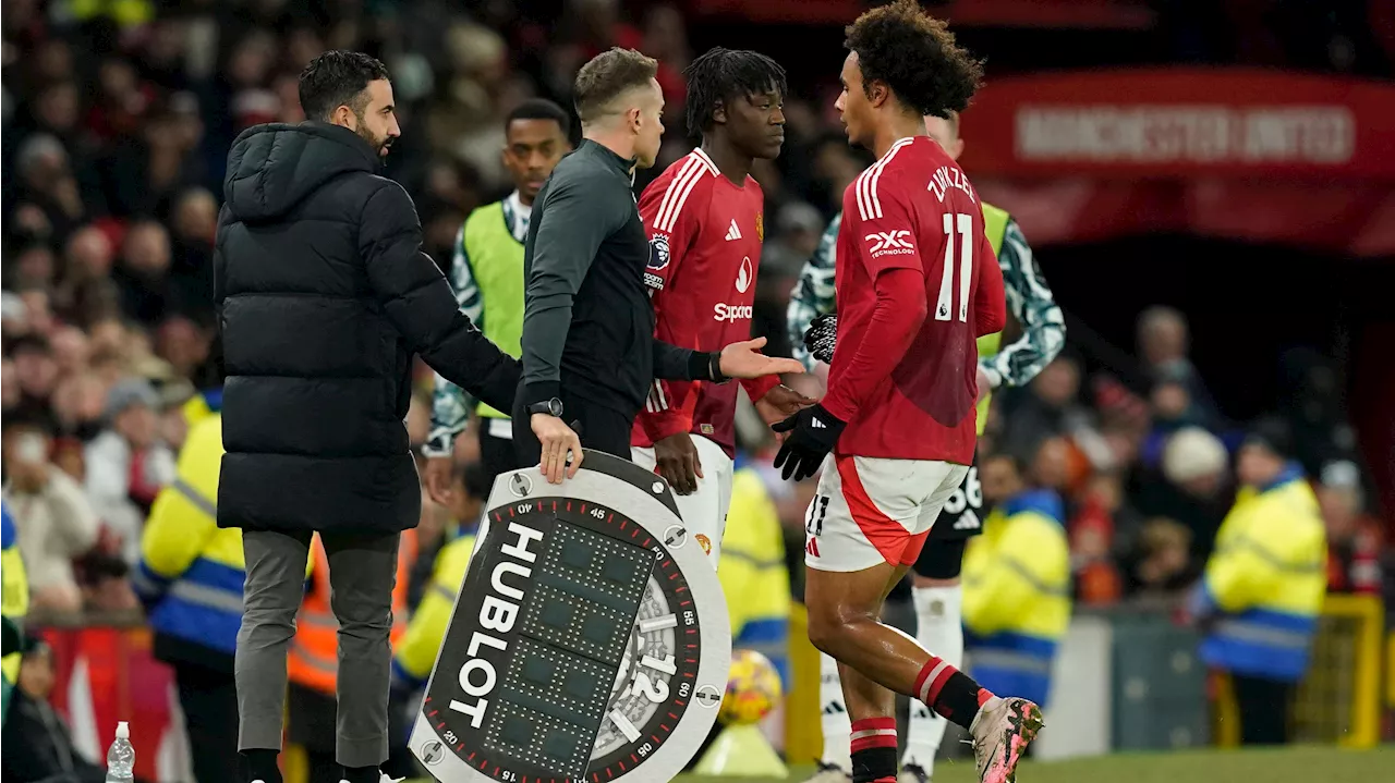 Neville voelt mee met Zirkzee nadat supporters van Manchester United aanvaller uitjouwen