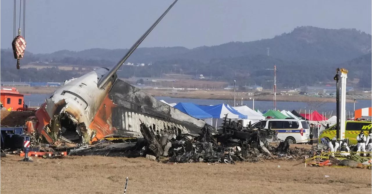 South Korea Orders Boeing 737-800 Inspections After Fatal Crash