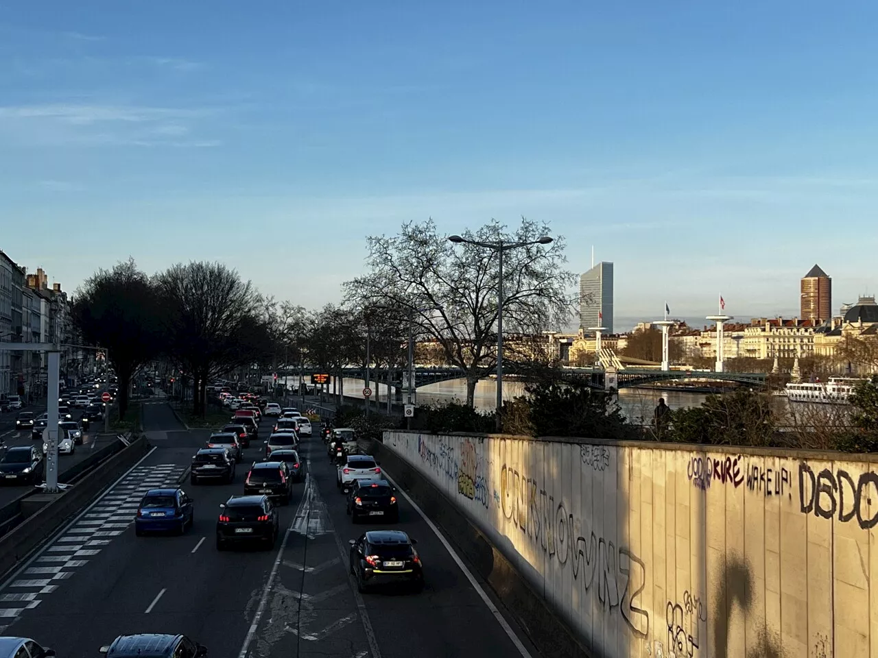 Interdiction des diesel à Lyon : La date de 2028 peut être revue