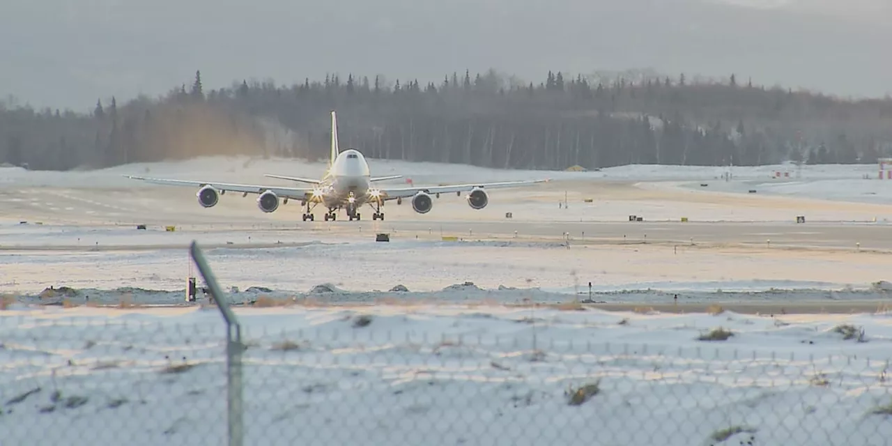 Eagle Strike Forces Alaska Airlines Flight to Return to Anchorage