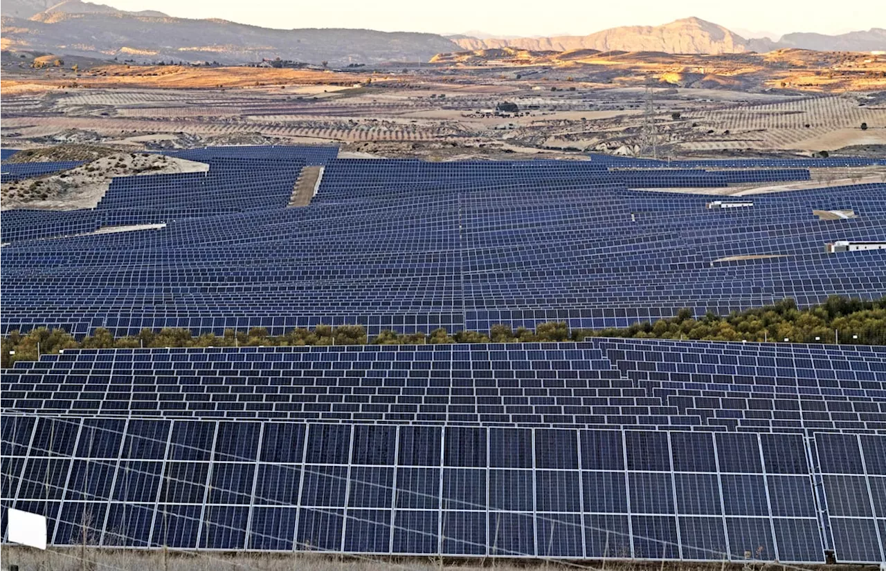 Qualitas Energy Vende Proyecto Mula, la Mayor Planta Solar de España