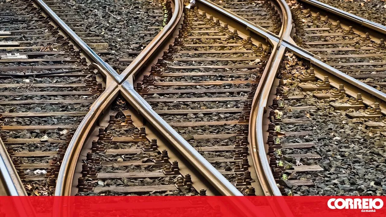 Morre atropelado por comboio junto à estação de Ovar