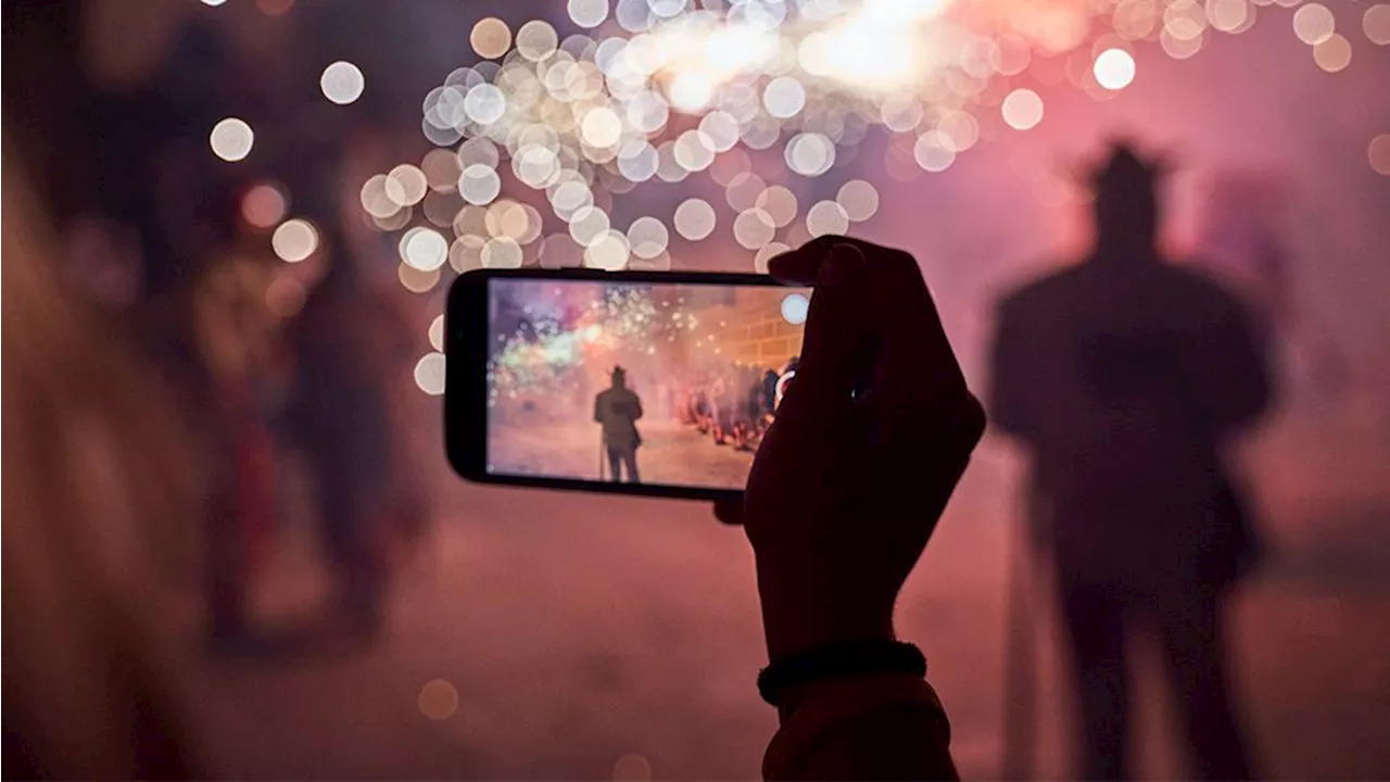 Capture Stunning Fireworks Photos with Your Smartphone