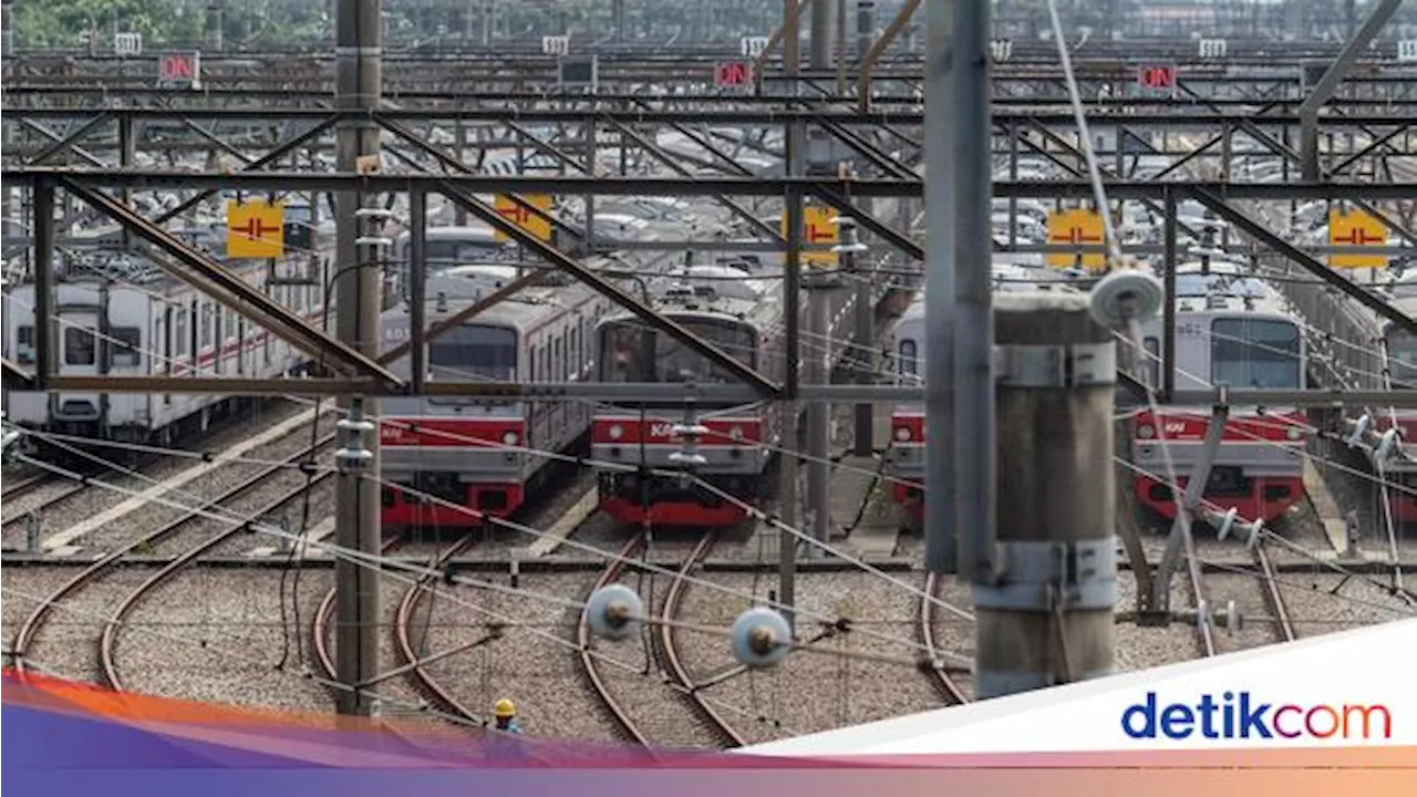 Pengumuman! KRL Beroperasi 24 Jam Pada Malam Tahun Baru