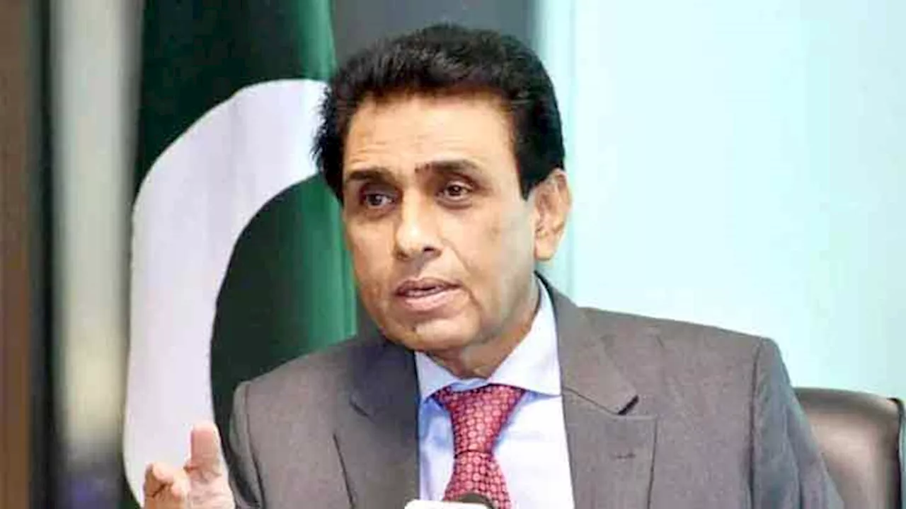 Siddiqui stresses on negotiations to end political tension