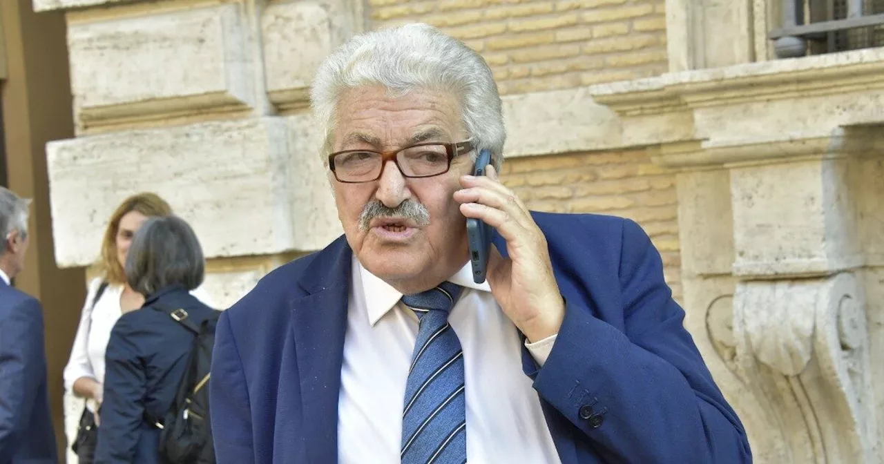 Addio al Senatore Francesco Castiello, il M5s piange la sua scomparsa