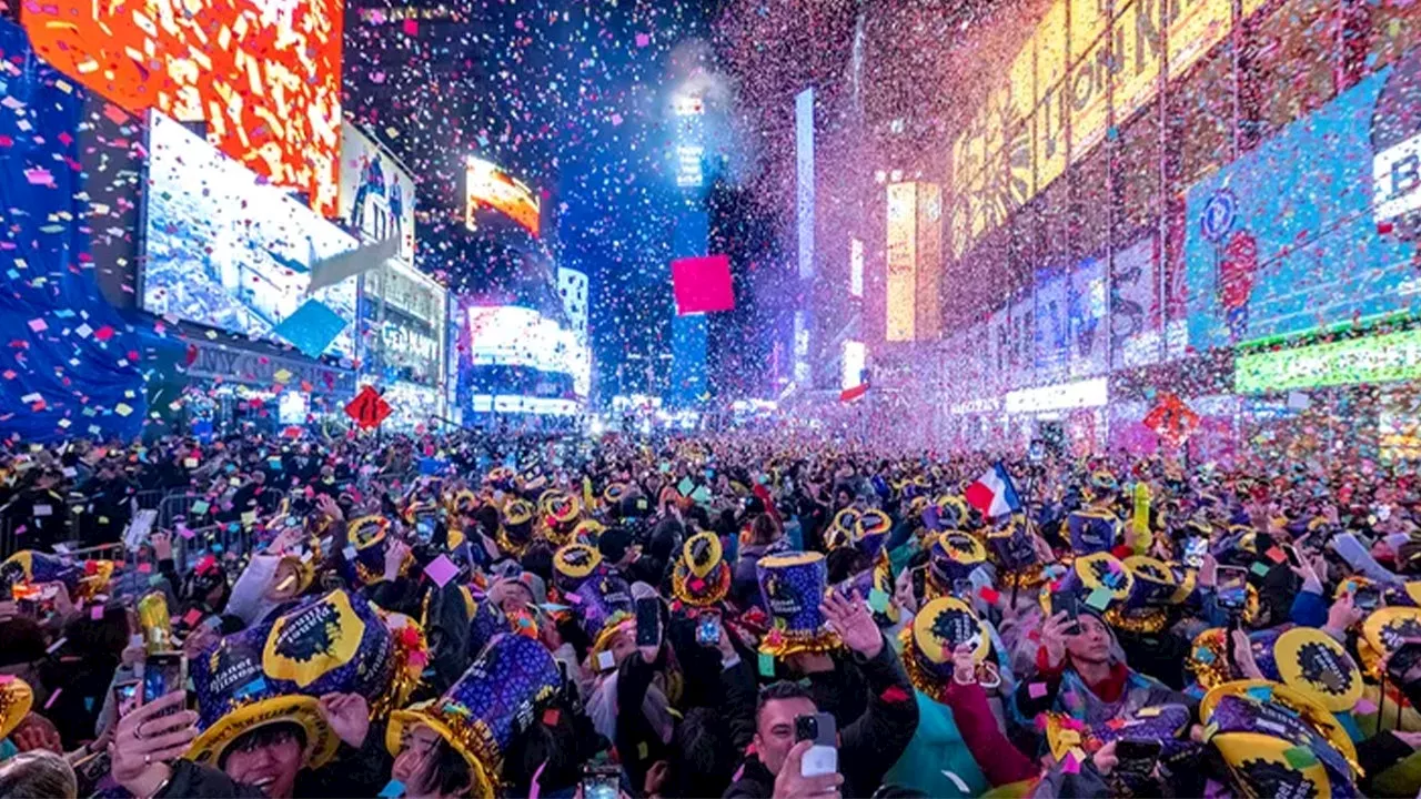 Times Square Ball Drop: Street Closures, Best Viewing Areas, Performer List