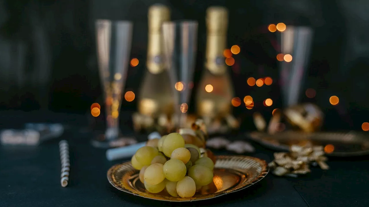 12 Grapes on New Year's Eve: TikTok's Viral 'Grape Theory' for Love