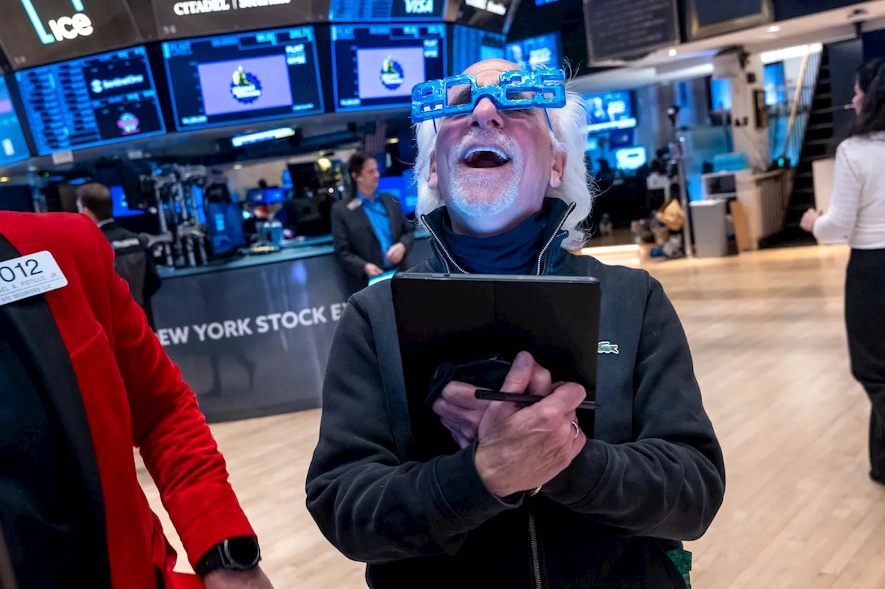 Wall Street Optimistic for 2025 Stock Market Gains