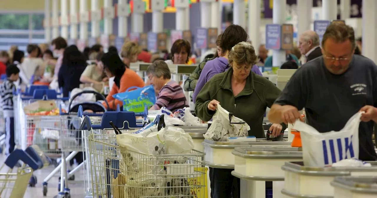 Supermarket Opening Hours for New Year's Eve and Day