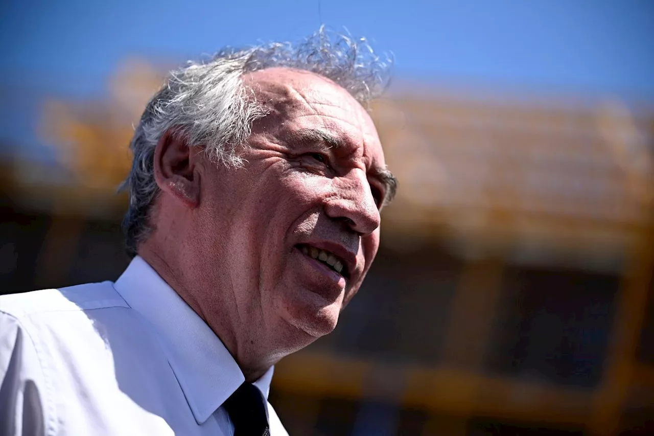 Bayrou Souhaite une Année 2025 de Réconciliation, Action et Stabilité