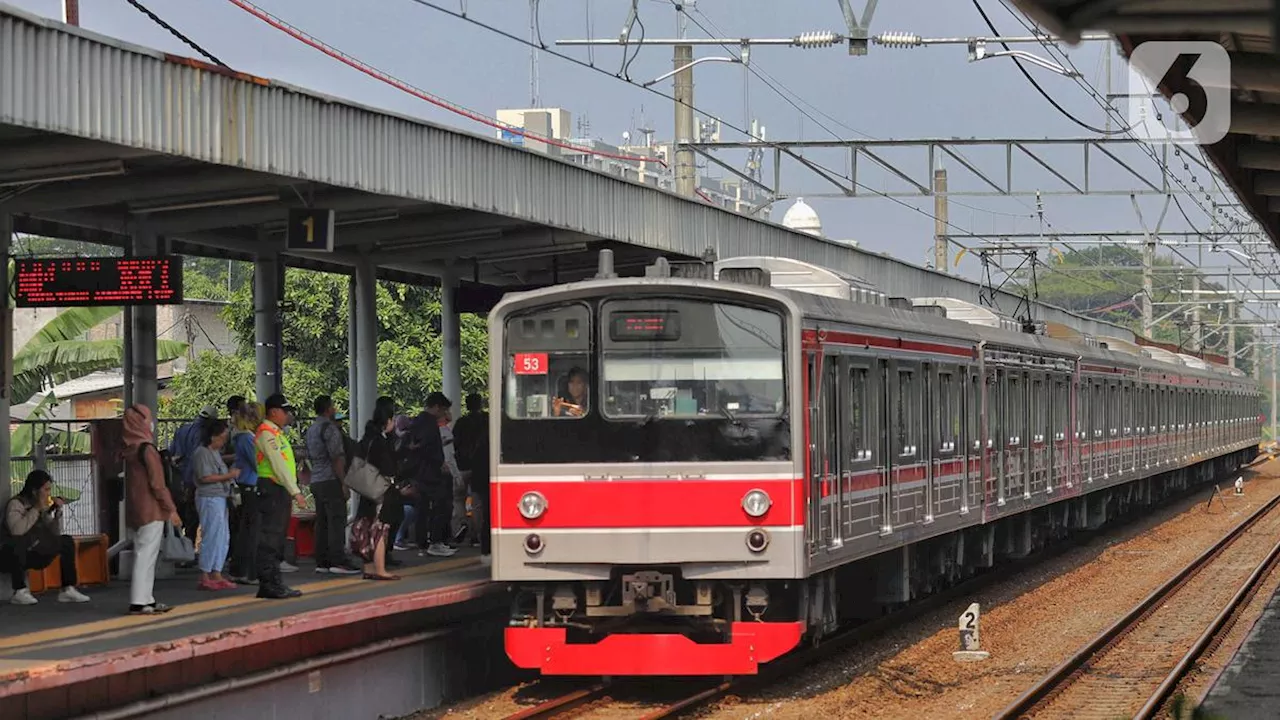 KAI Commuter Tambah Perjalanan KRL Selama Malam Tahun Baru