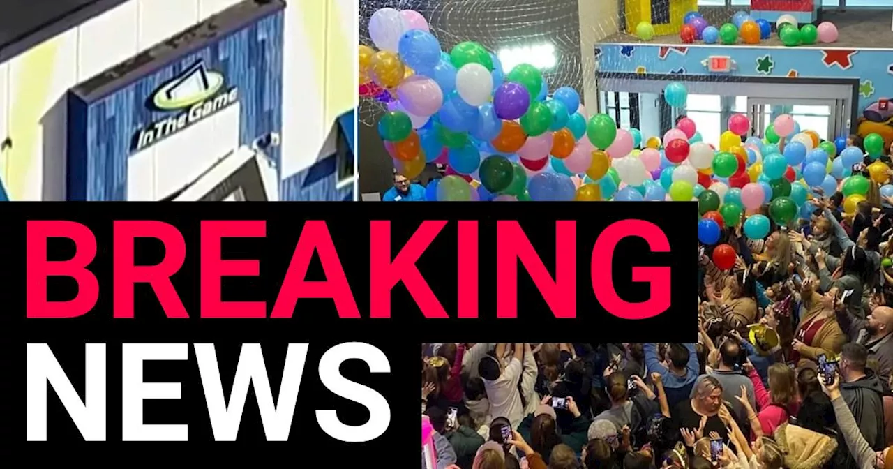 Lego Display Collapses at New Year's Eve Arcade Event, Injuring Spectators 