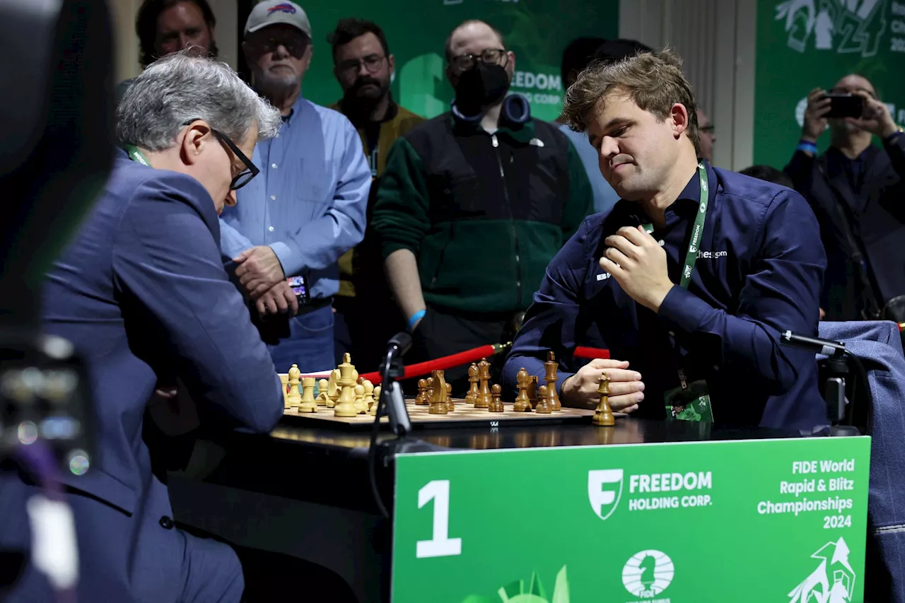 Magnus Carlsen spielt in Jeans bei der Blitzschach-WM