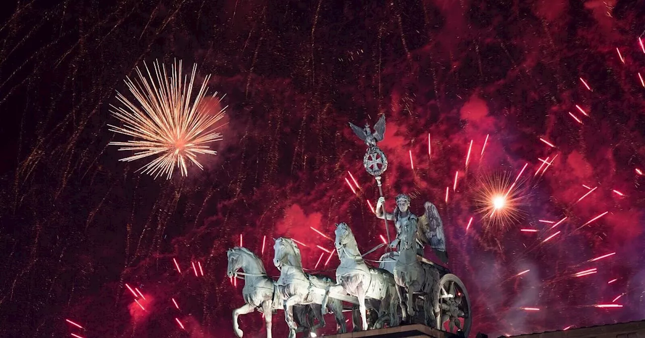 Deutschland bereitet sich auf Silvesterfeierlichkeiten vor