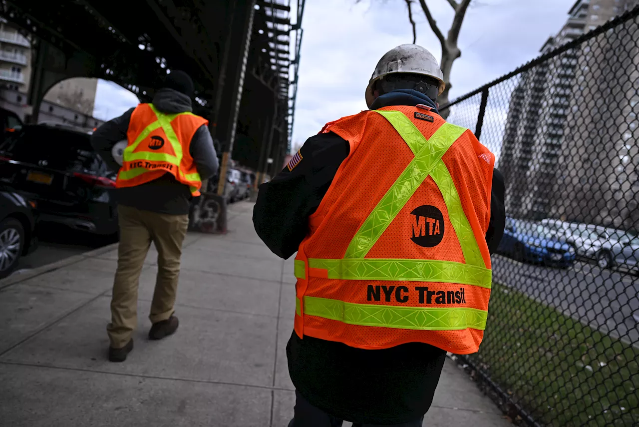 Horndog MTA workers engaged in on-the-clock hanky-panky, cozied up in car while working the rails: inspector general