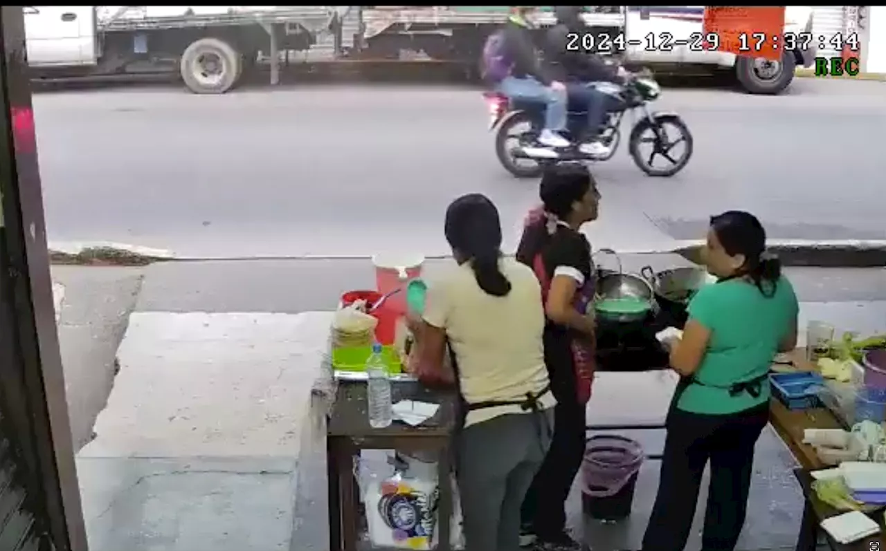  Mujer agrede a vendedora en Xalapa con aceite hirviendo ¿por qué?