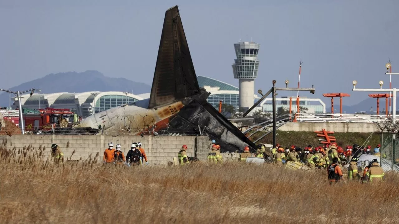 Accidente aéreo en Corea del Sur deja 179 muertos