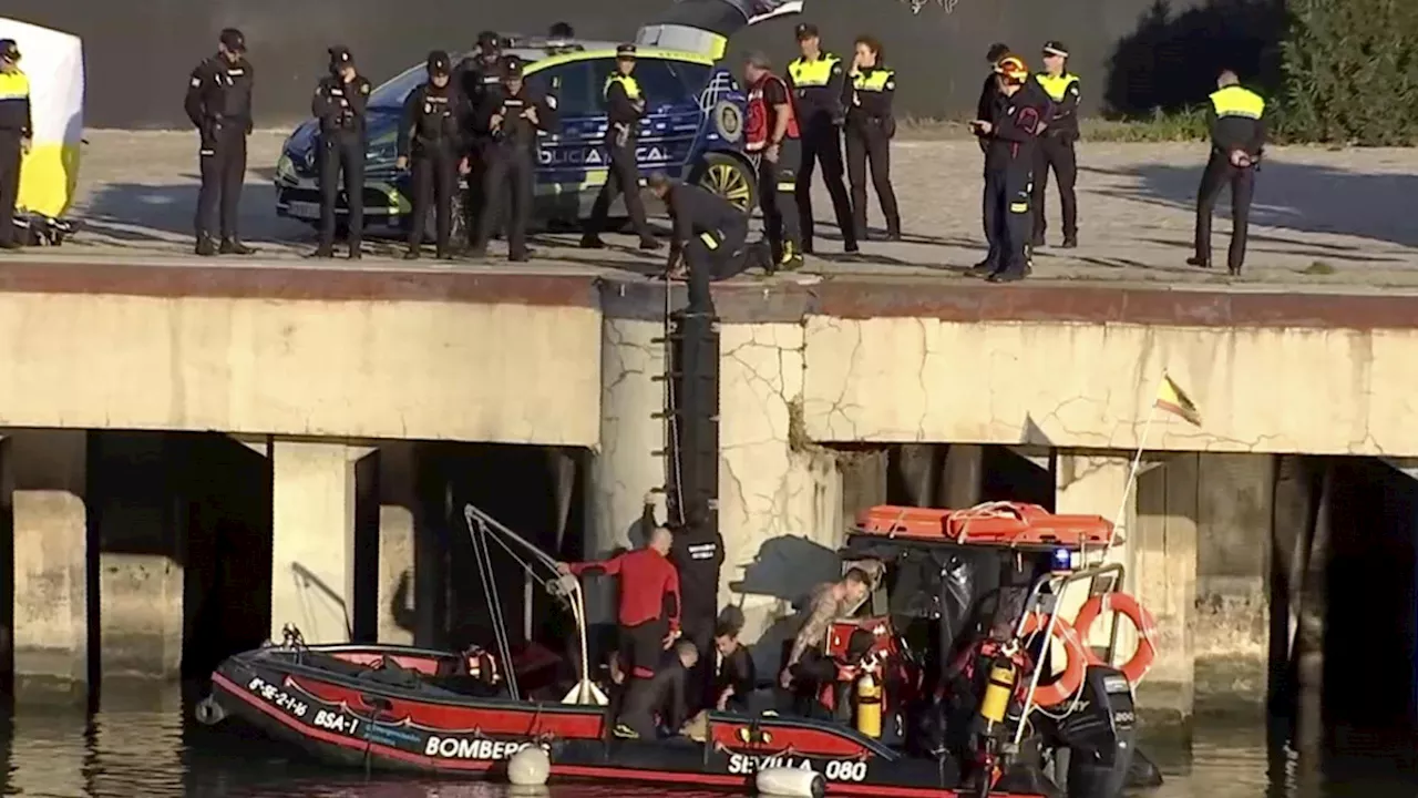 Muere mantero al arrojarse al Guadalquivir durante una redada policial en Sevilla