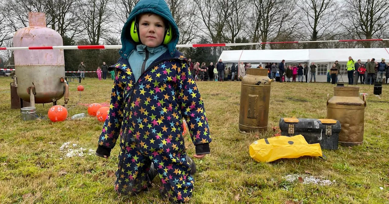 Carbidtraditie in Schoonoord houdt stand