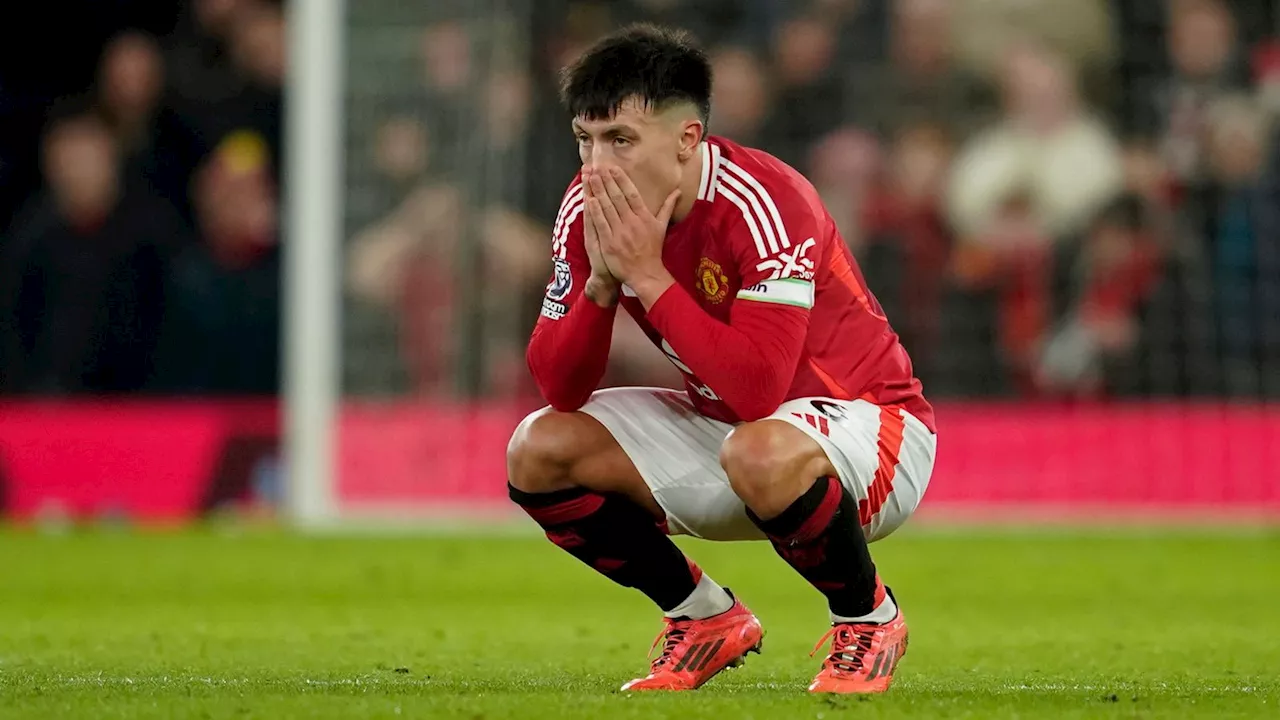 Gary Neville Dismayed by Manchester United's Performance in Newcastle Defeat