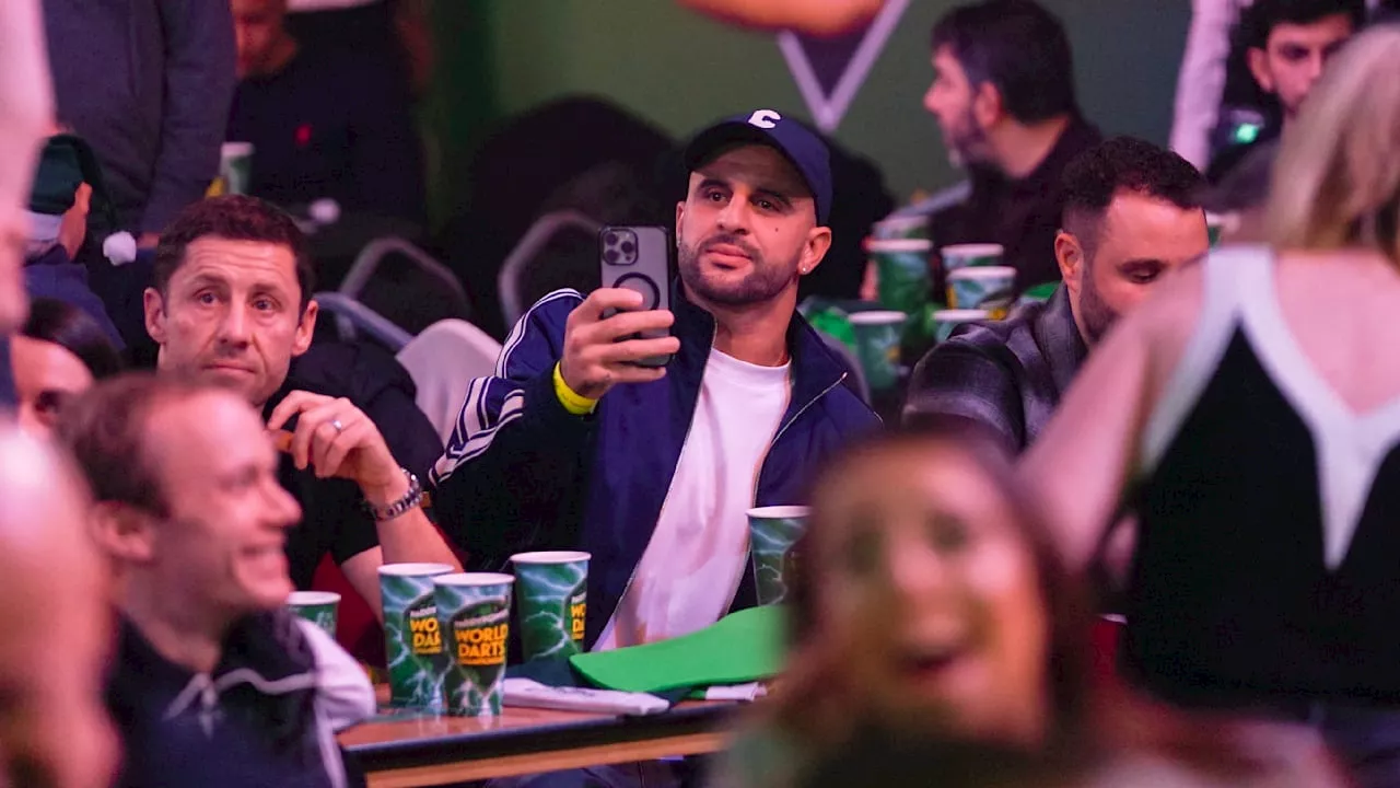 Kyle Walker cheering for Darts at Ally Pally