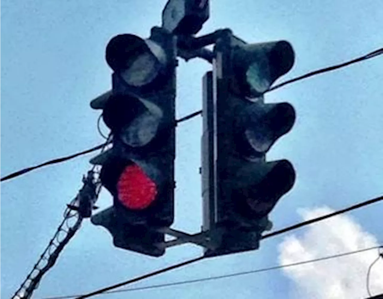 The Upside-Down Traffic Light of Syracuse