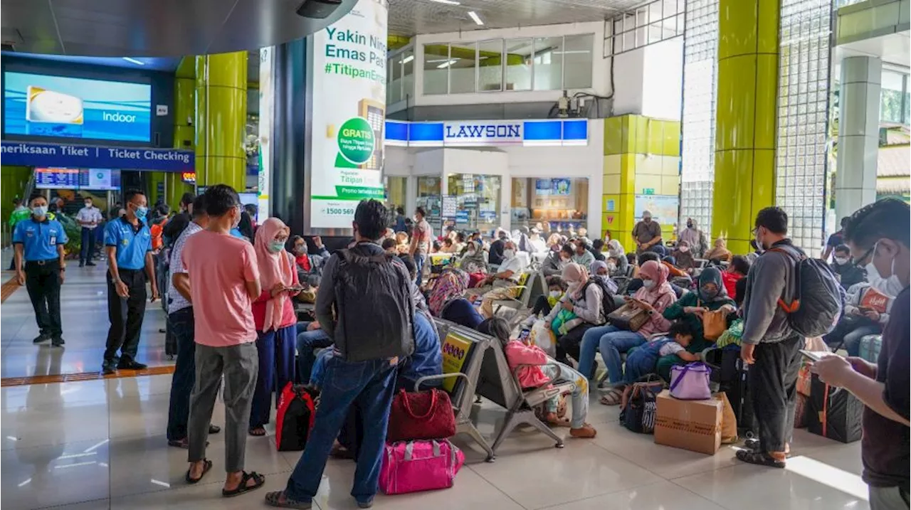 Awas Macet! Penumpang Kereta Api Jarak Jauh dari Gambir Bisa Berangkat di Jatinegara