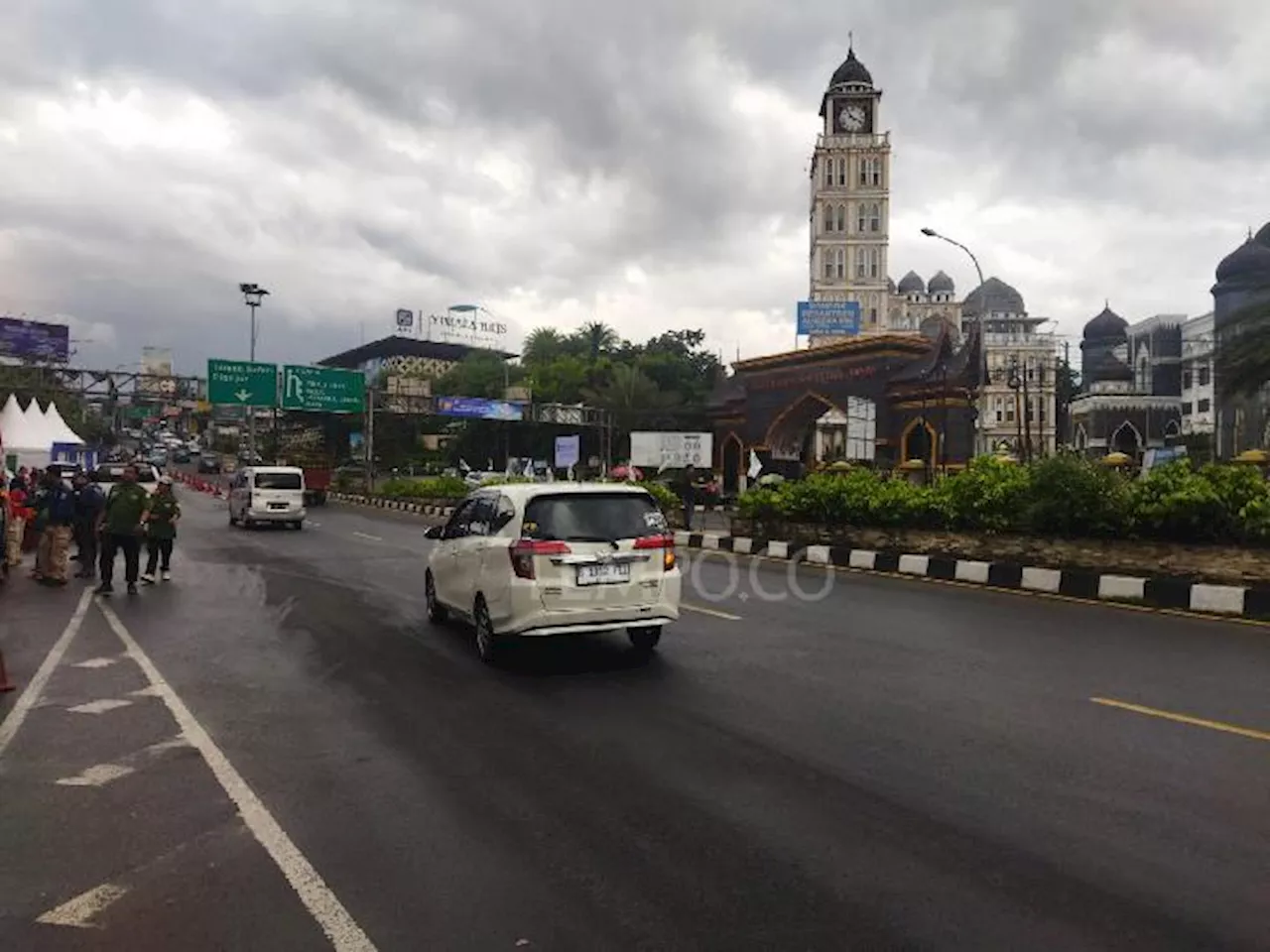 Jalur Puncak Lancar Jelang Malam Tahun Baru