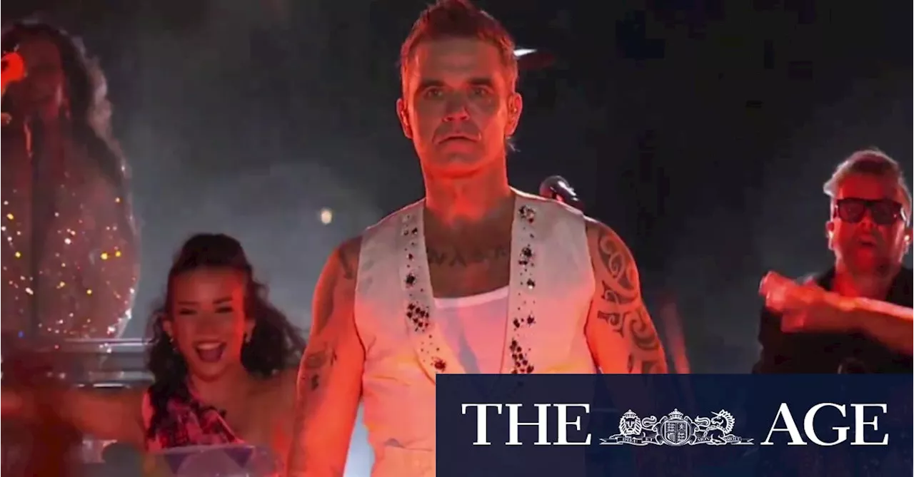 Robbie Williams Lights Up Sydney Harbour for New Year's Eve Spectacular