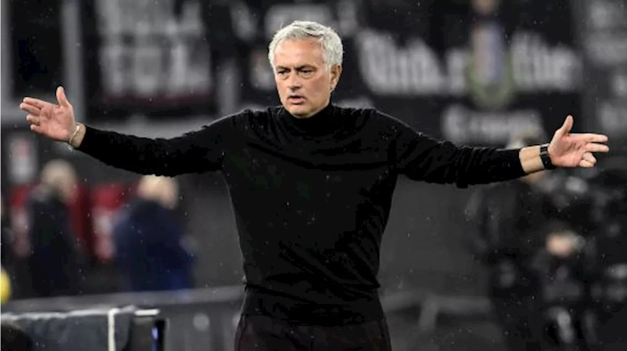 JOSE MOURINHO: 'IL CALCIO È IL REGNO DELLA SUPERFICIALITÀ'