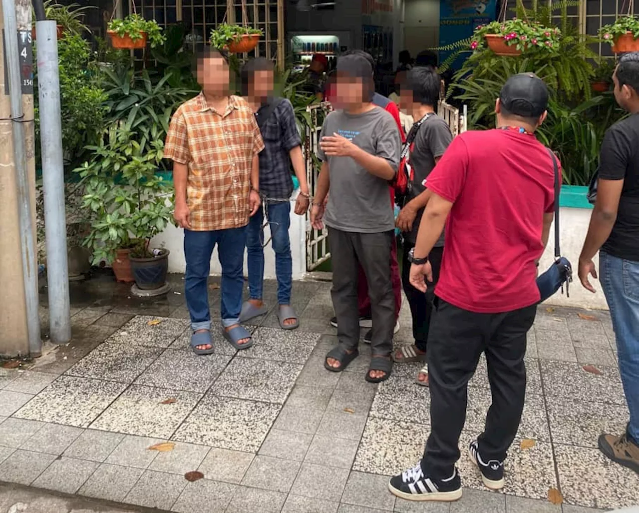 Immigresen Busts Illegal Parking Fee Collection by Foreigners in Kuala Lumpur