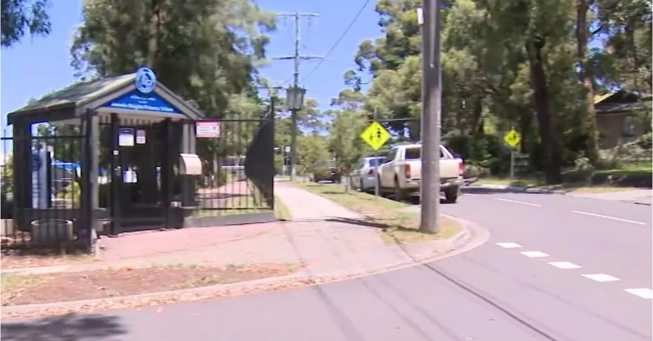 Two more Melbourne school children targeted in 'white van' kidnapping attempts