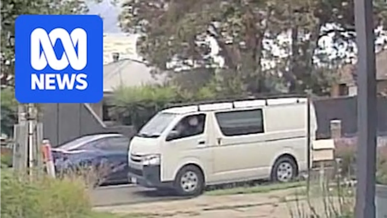 Police in Melbourne investigating four separate incidents of children being approached by men driving white vans