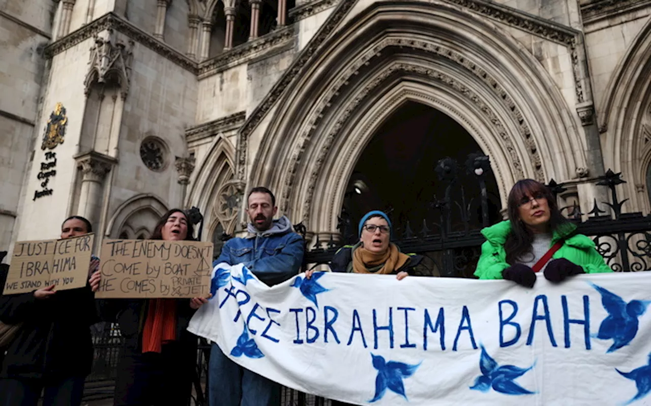 Protesta contro la detenzione di Ibrahima Bah a Londra