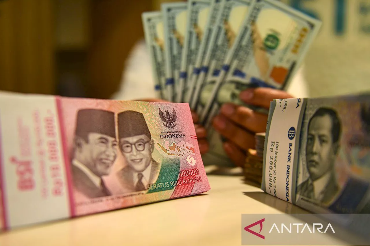 Rupiah melemah di tengah data pekerjaan AS yang lebih baik