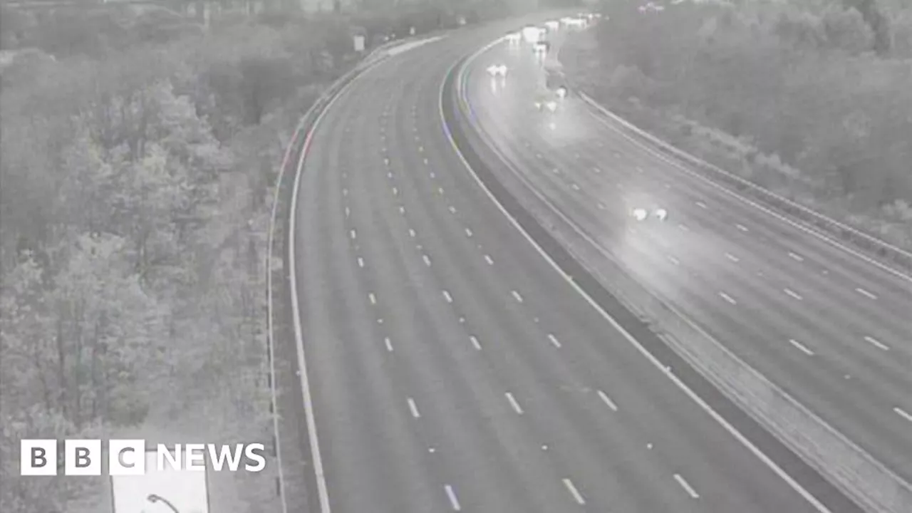 M23: Emergency repairs close motorway near Gatwick