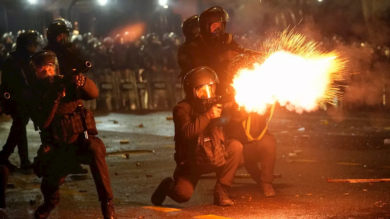 Massendemonstrationen in Georgiens Hauptstadt Tiflis: Proteste eskalieren