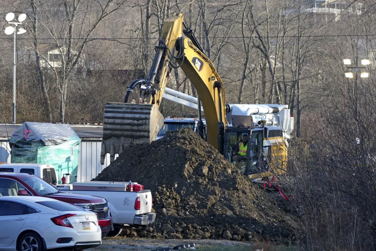 Police say searchers don’t expect to find woman in Pennsylvania sinkhole alive