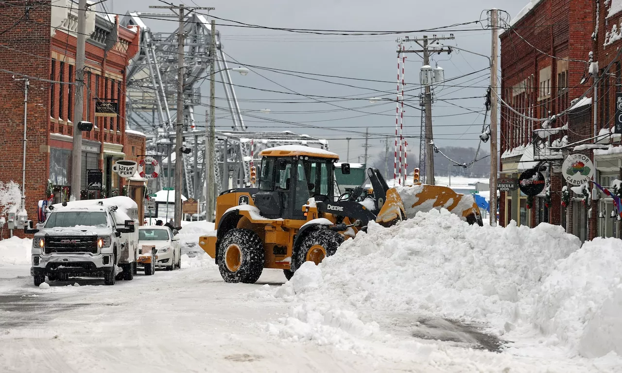 Parts of snow belt top 5 feet; updated totals for Northeast Ohio