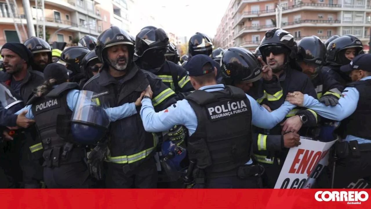 PSP vai denunciar ao MP manifestação “não legalmente comunicada” dos Sapadores Bombeiros