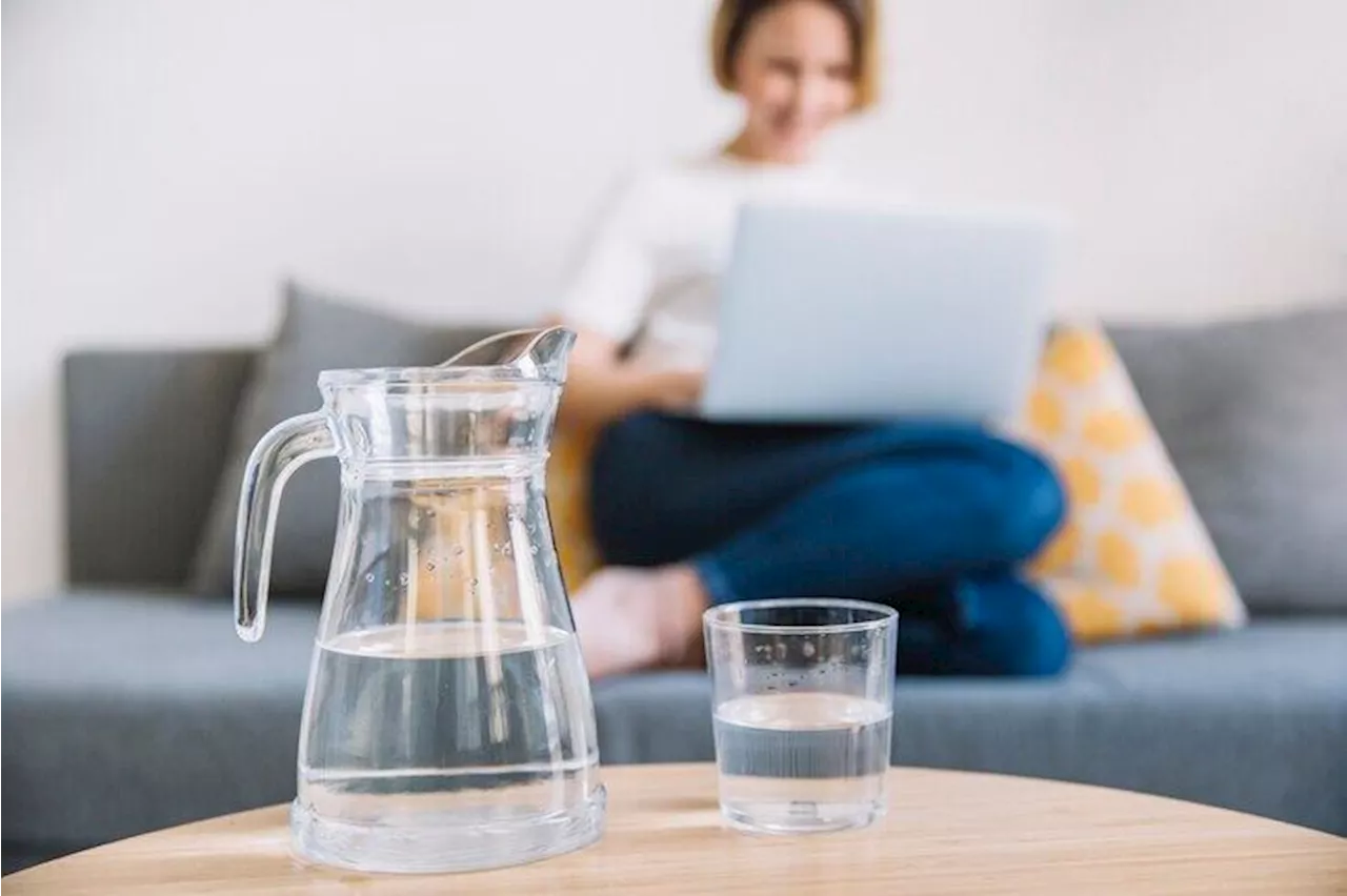 Descubre de qué se trata la jarra del buen beber; mantén tu cuerpo hidratado en temporada de frío