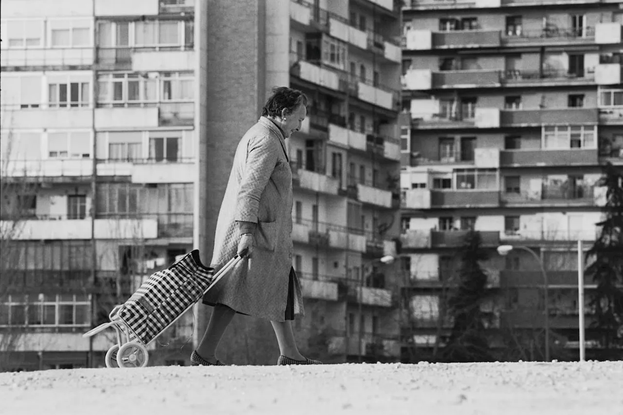 Cristóbal Manuel: La Ciudad Tristeza Sobre El Blanco Y Negro De Madrid